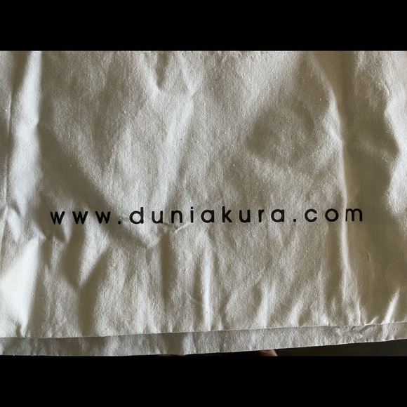 Silk embroidered daisies bag (large) - Picture 7 of 7